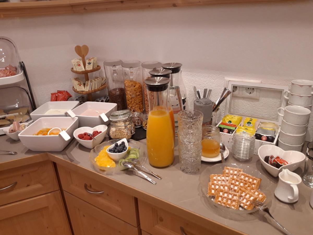 イシュグル Haus Kuechelspitz Bed & Breakfast エクステリア 写真
