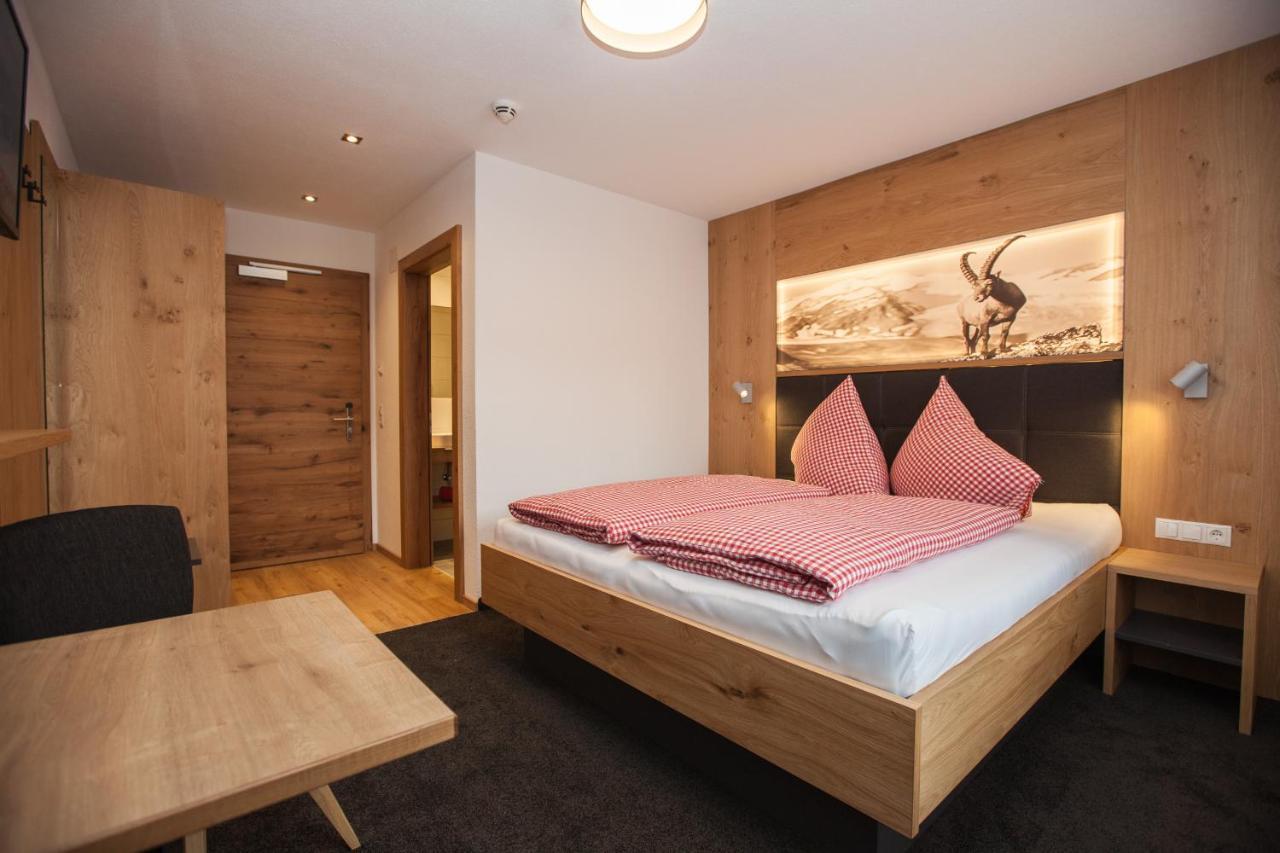 イシュグル Haus Kuechelspitz Bed & Breakfast エクステリア 写真