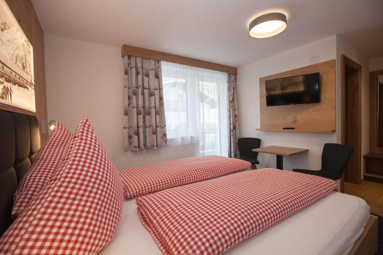 イシュグル Haus Kuechelspitz Bed & Breakfast エクステリア 写真